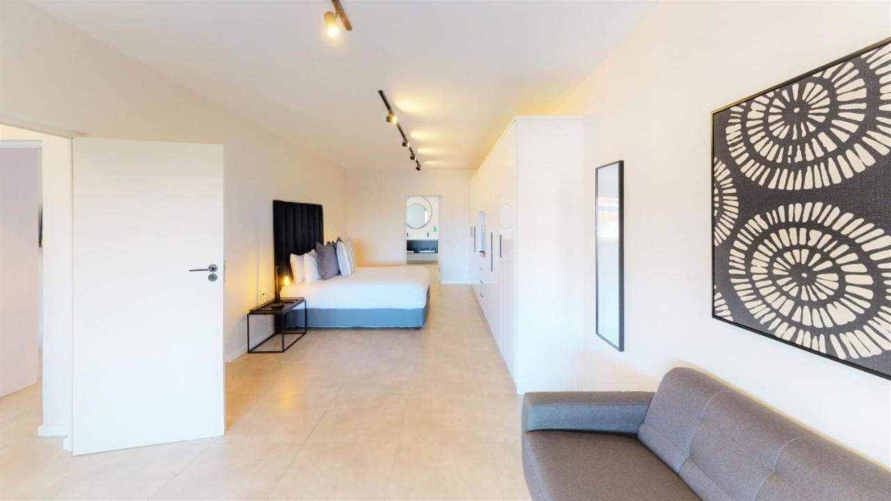 Mint Apartments Greenside Johannesburg Room photo